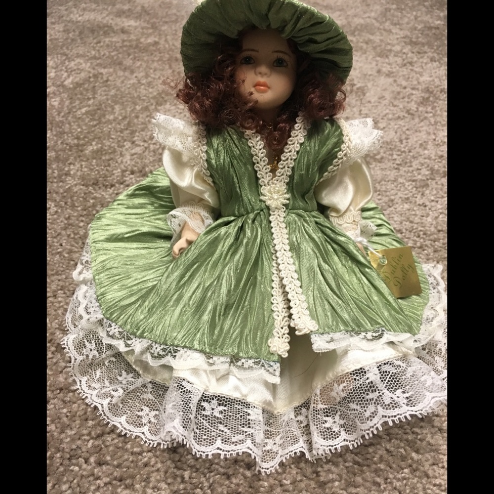 Delton Porcelain ‘Dublin Dolly’